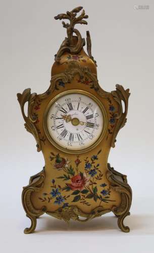 Vergulde Louis XV klok met handbeschilderd bloemendecor en a...