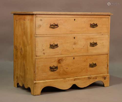 An Edwardian pine chest of drawers, on bracket feet, height ...