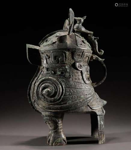 An Archaic Bronze Wine Vessel