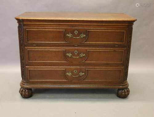 Eiken commode met afgeronde hoeken, 2 lades en secretaire