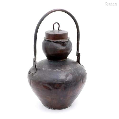 A CONTAINER WITH SPOUT