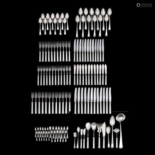 A CUTLERY SET FOR 12 PEOPLE