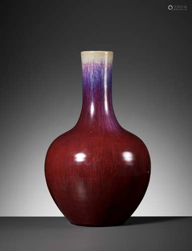 AN UNUSUAL FLAMBÉ LANGYAO VASE, TIANQIU PING, QING DYNASTY