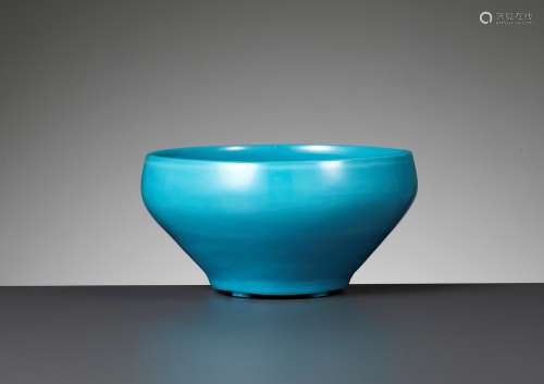 A TURQUOISE GLASS ALMS BOWL, QING DYNASTY