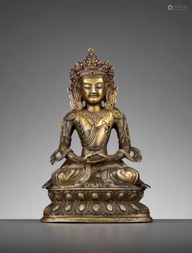 A GILT BRONZE FIGURE OF AMITAYUS, MID-QING