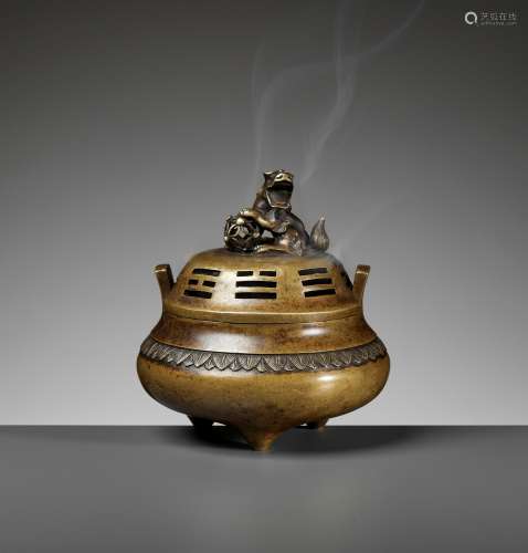 A ‘BAGUA’ BRONZE CENSER AND COVER, QING DYNASTY