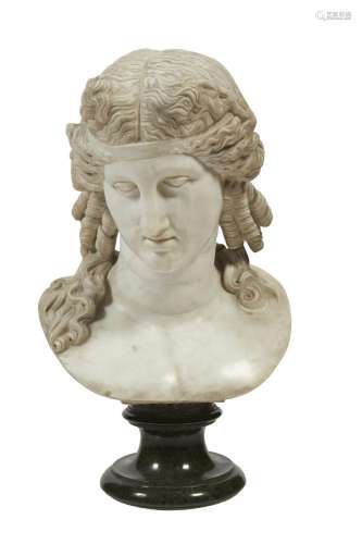 115-Important buste en marbre sculpté figurant ANTINOÜS MAND...