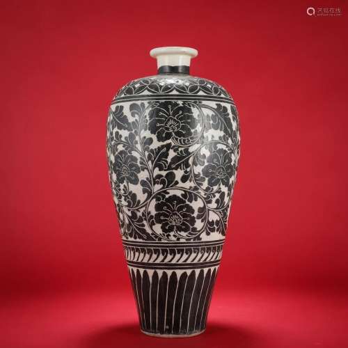 A Chinese Cizhou Type Vase Meiping Jin Dyn.