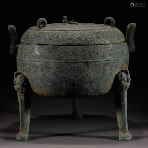 A Bronze Food Vessel Dui