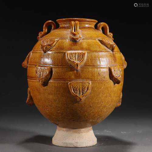 A Sancai Glazed Pottery Jar