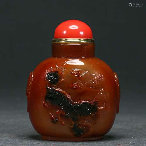 A Carved Agate Snuff Bottle Suzhou School