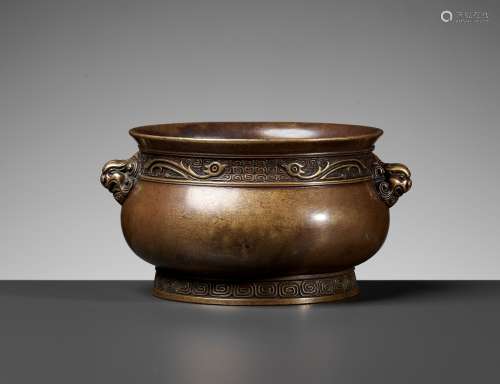 AN UNUSUAL ‘ARCHAISTIC’ BRONZE CENSER, 17TH-18TH CENTURY OR ...