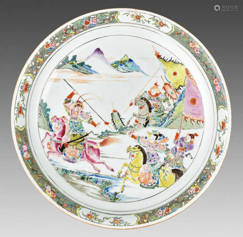 A LARGE FAMILLE ROSE ‘EQUESTRIANS’ DISH, YONGZHENG PERIOD