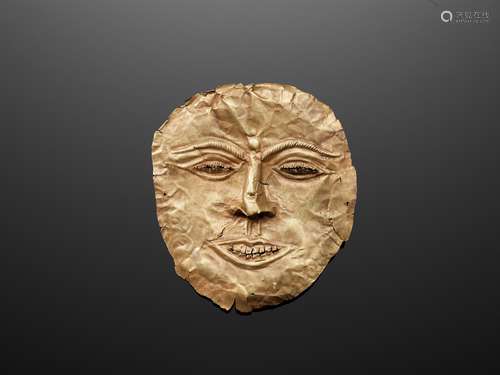 A RARE GOLD FUNERARY MASK, JAVA