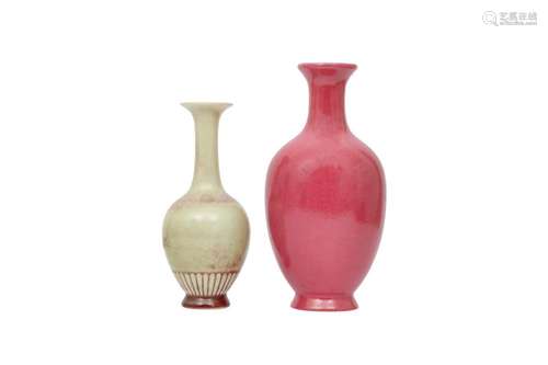 A CHINESE PEACH BLOOM-GLAZED VASE AND A PINK-ENAMELLED VASE.