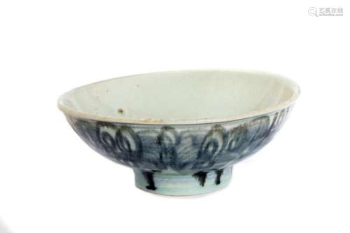 Blue and white porcelain bowl, Ming - Qing period China