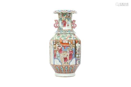 A CHINESE FAMILLE ROSE VASE.