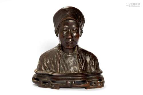 Bronze sculpture depicting an oriental woman, late 19th - ea...