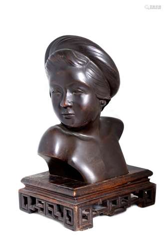 Dark patina bronze sculpture depicting a female bust, Indoch...