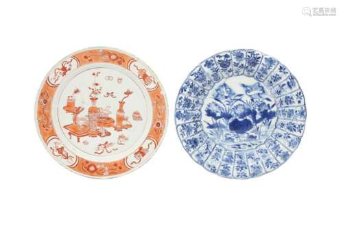 A CHINESE BLUE AND WHITE DISH AND AN IRON-RED DISH.