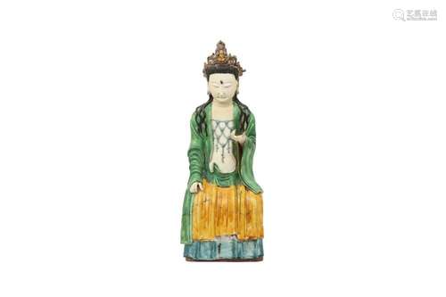 A LARGE CHINESE FAMILLE VERTE FIGURE OF GUANYIN.