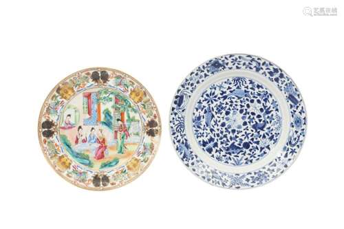 A CHINESE BLUE AND WHITE DISH AND A CANTON FAMILLE ROSE DISH...