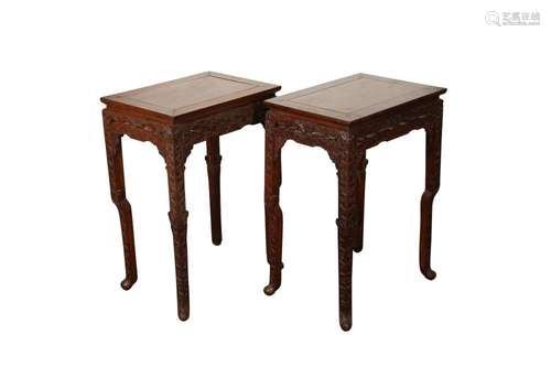 A PAIR OF CHINESE WOOD CABRIOLE-LEG STANDS.