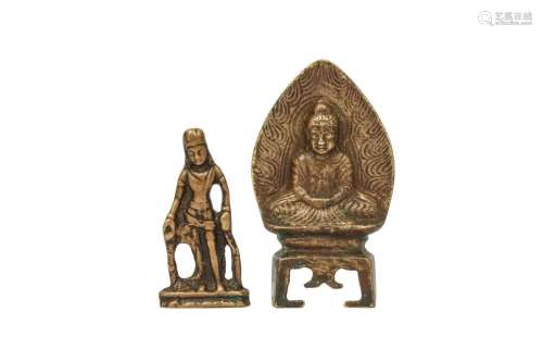 TWO SMALL CHINESE BUDDHIST BRONZES.