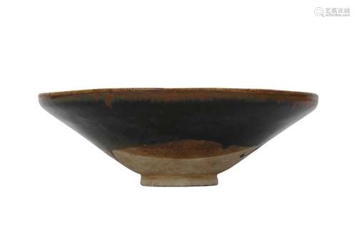 A CHINESE BLACK-GLAZED POTTERY BOWL.