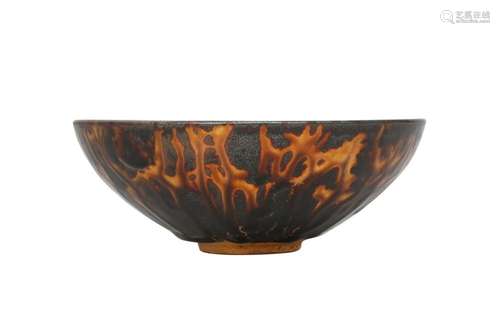 A CHINESE TORTOISE SHELL-GLAZED BOWL.