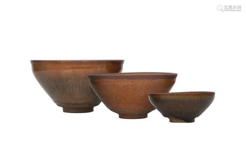 THREE CHINESE JIAN TEA BOWLS.