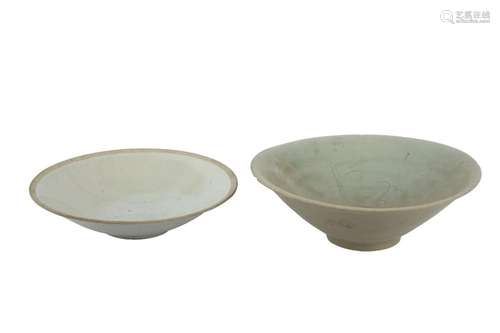 TWO CHINESE QINGBAI BOWLS.