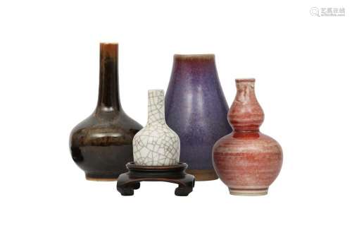 FOUR CHINESE MONOCHROME VASES.