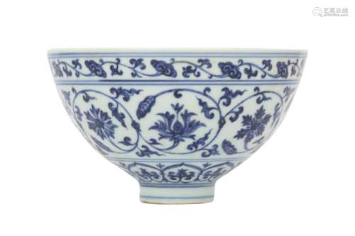 A CHINESE BLUE AND WHITE 'LOTUS SCROLL' BOWL.