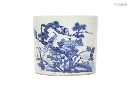 A CHINESE BLUE AND WHITE 'BIRDS AND FLOWERS' BRUSH P...