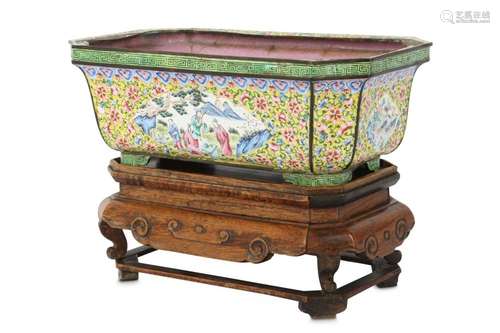 A CHINESE FAMILLE ROSE CANTON ENAMEL JARDINIERE.