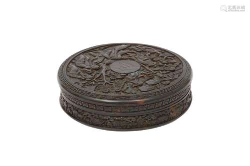 A CHINESE CANTON TORTOISE SHELL CIRCULAR BOX AND COVER.