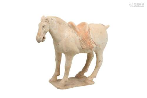 A CHINESE POTTERY FIGURE OF A HORSE.