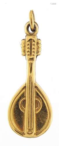 9ct gold mandolin charm, 2.4cm high, 0.8g
