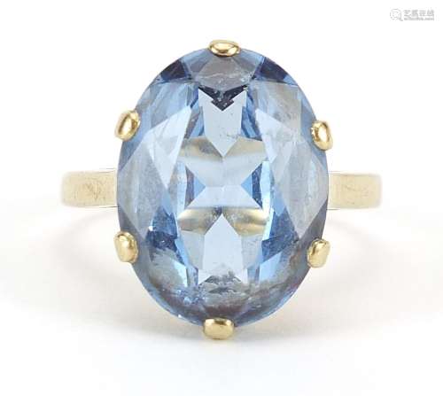 9ct gold blue stone ring possibly topaz, size L, 4.6g