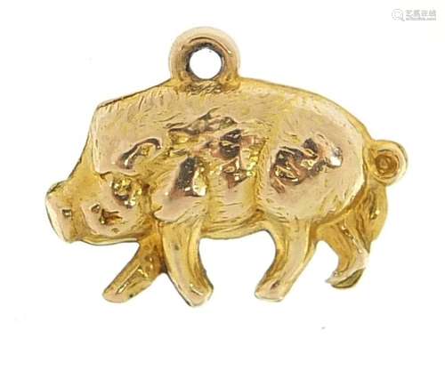 9ct gold boar charm, 1.6cm in length, 0.6g