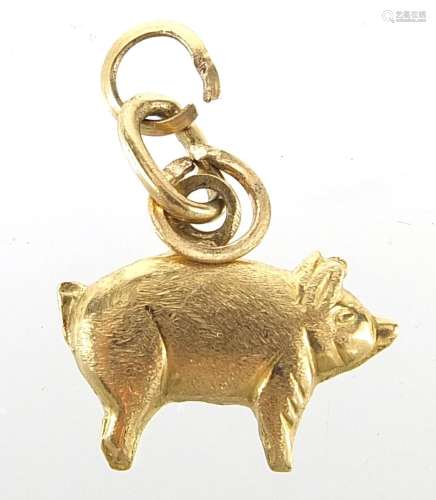 9ct gold pig charm, 1.5cm in length, 1.5g