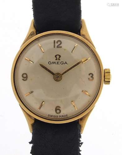 Omega, ladies 9ct gold wristwatch, the movement numbered 225...