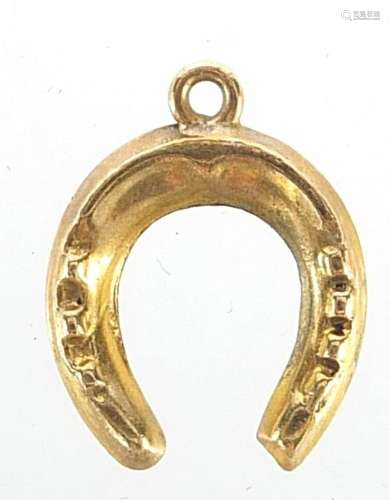 9ct gold horseshoe charm, 1.5cm high, 0.7g