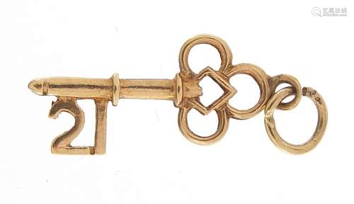 9ct gold number 21 key charm, 2.0cm high, 0.5g