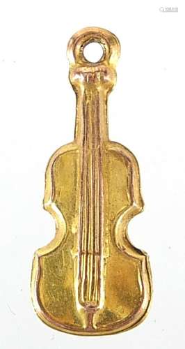 9ct gold cello charm, 1.8cm high, 0.4g