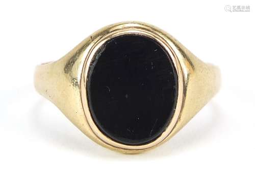 Unmarked gold black onyx signet ring, size O, 3.7g