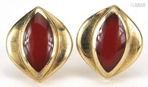 Pair of 9ct gold carnelian stud earrings, 1.3cm high, 4.6g