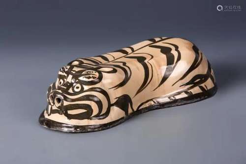 TIGER-SHAPED PORCELAIN PILLOW