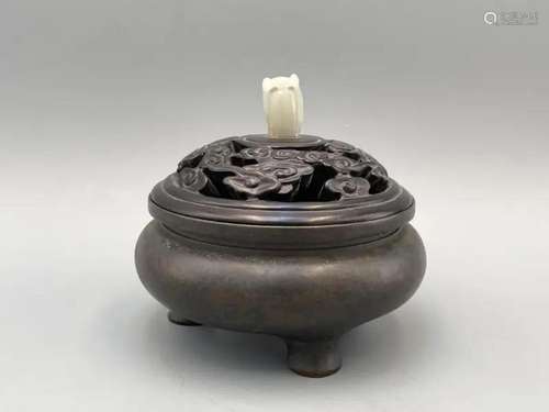 JADE-NOB BRONZE TRIPOD CENSER